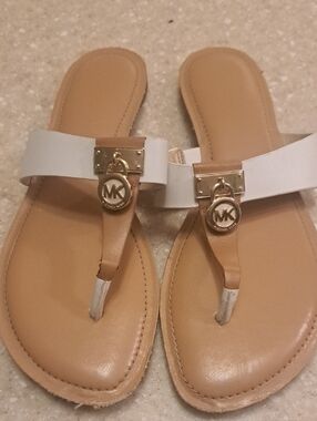 Michael Kors White and Tan MK Charm Toe-Ring Slide Sandals